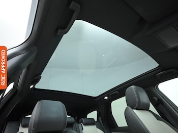 Used Land Rover Discovery Sport 2020 for sale - 76662272: Photo