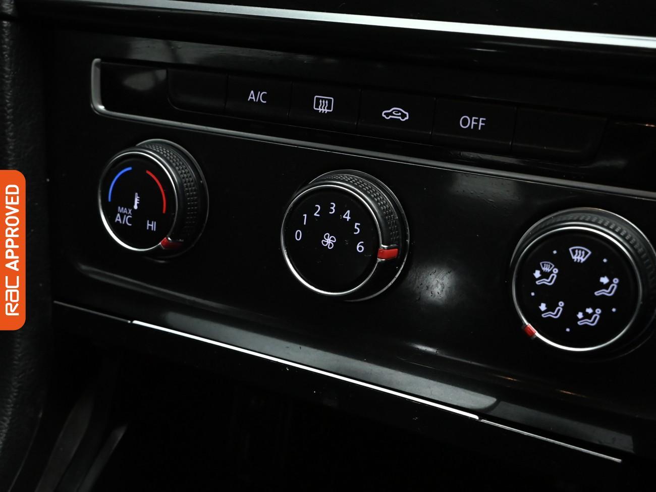 Used Volkswagen Golf 2018 for sale - 77287014: Photo 17