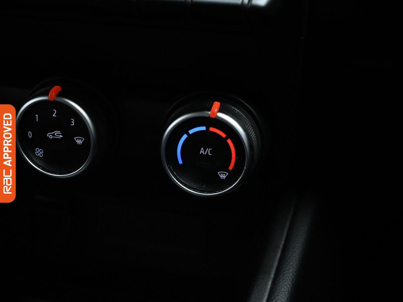 Used Renault Clio 2020 for sale - 76113723: Photo 17