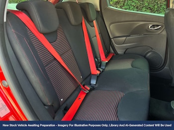 Used Renault Clio 2016 for sale - 76509181: Photo