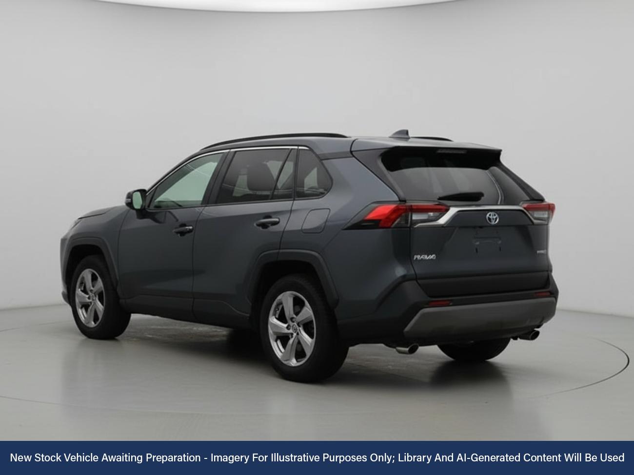 Used Toyota RAV4 2021 for sale - 76520036: Photo 2