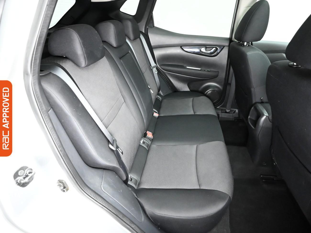 Used Nissan Qashqai 2017 for sale - 77257774: Photo 13