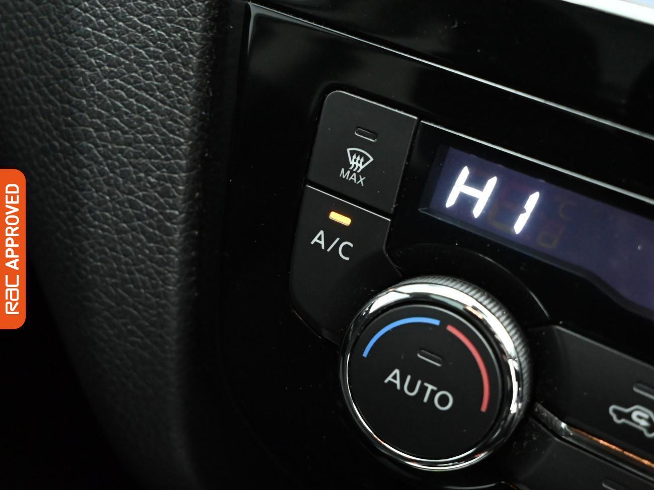 Used Nissan Qashqai 2017 for sale - 77257774: Photo 18