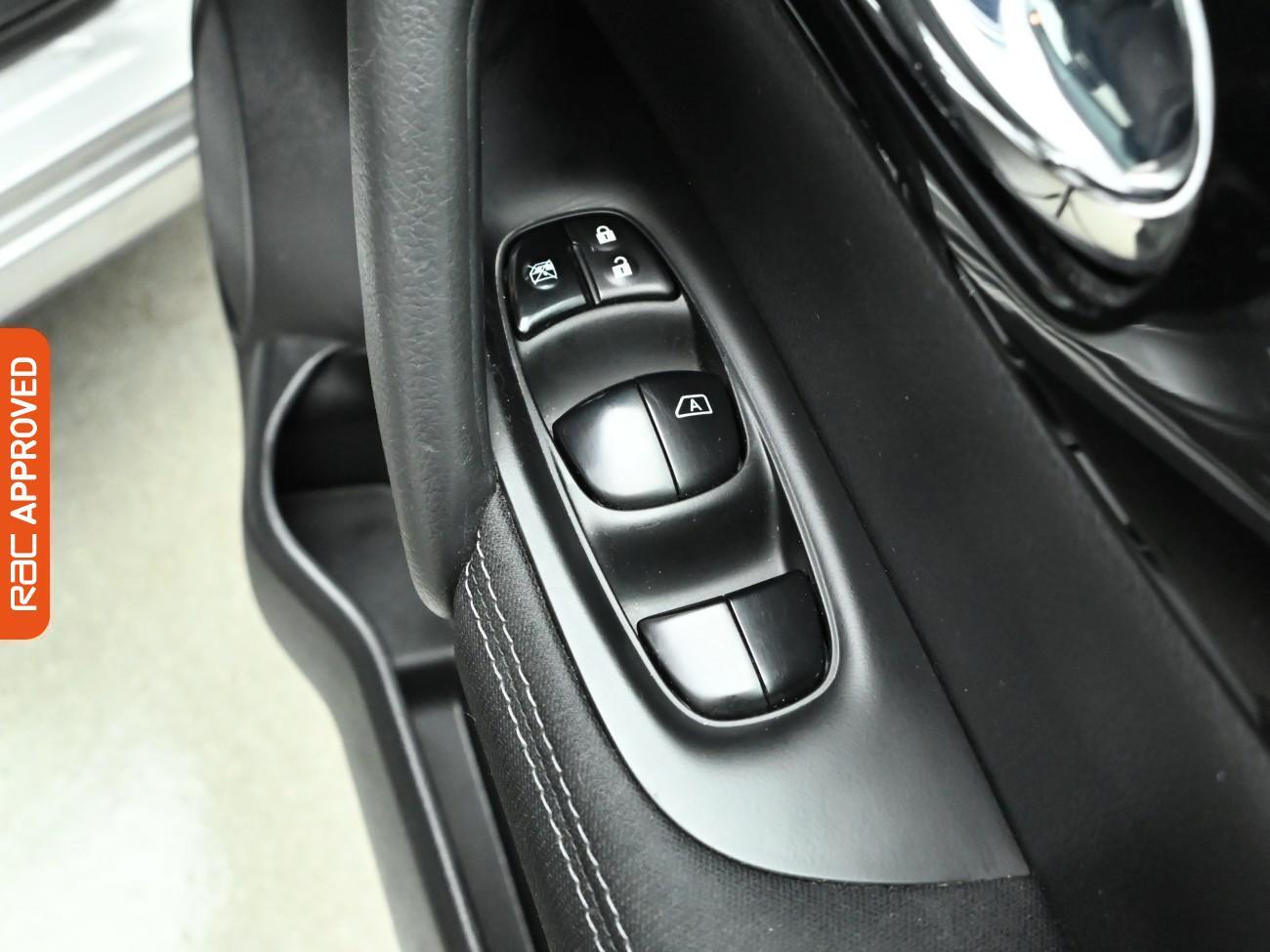 Used Nissan Qashqai 2017 for sale - 77257774: Photo 23