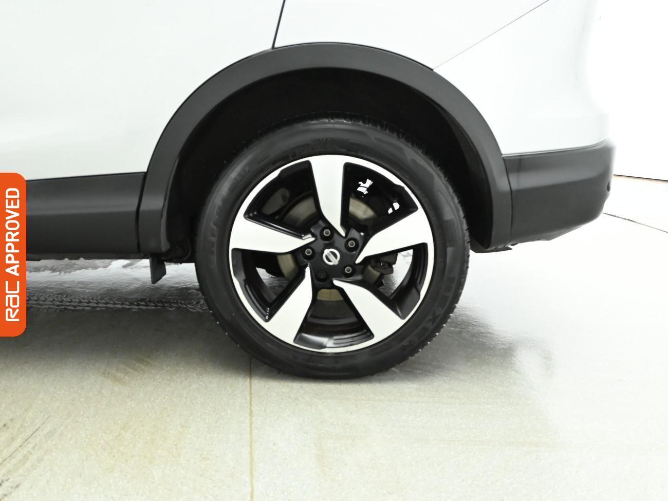 Used Nissan Qashqai 2017 for sale - 77257774: Photo 27