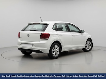 Used Volkswagen Polo 2019 for sale - 76576236: Photo
