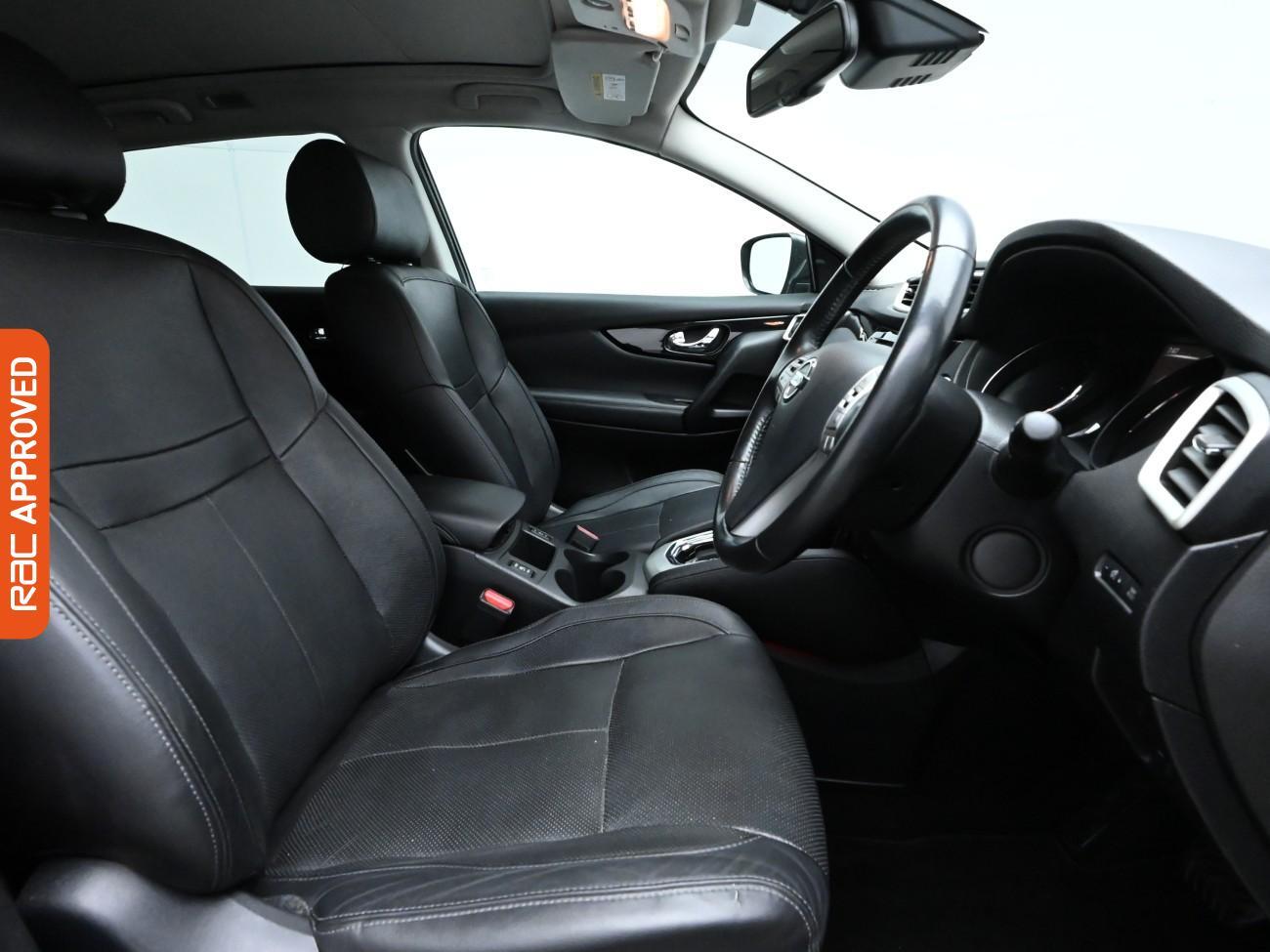 Used Nissan Qashqai 2016 for sale - 76445579: Photo 12