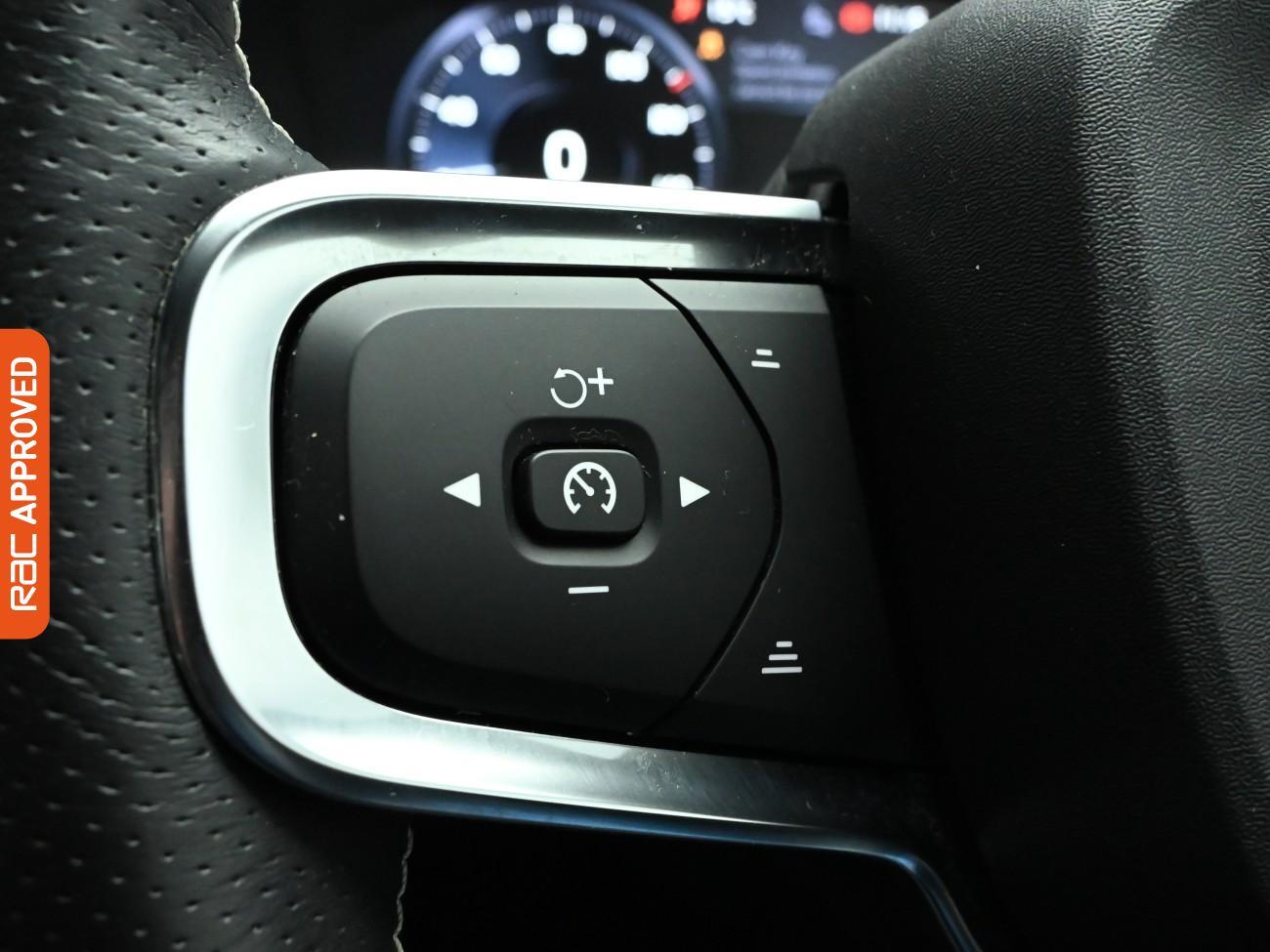 Used Volvo XC40 2021 for sale - 76979105: Photo 24