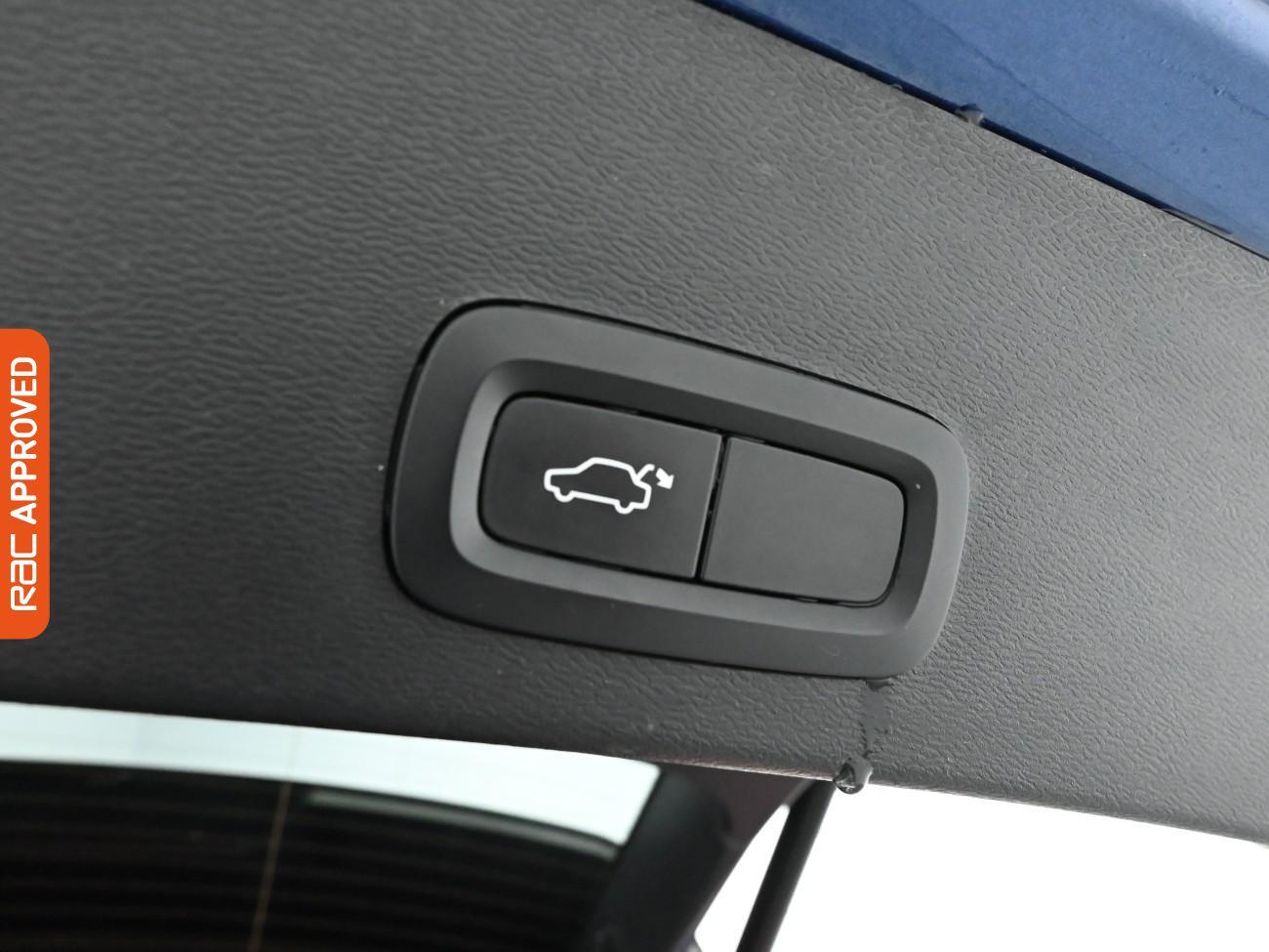 Used Volvo XC40 2021 for sale - 76979105: Photo 29