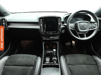 Used Volvo XC40 2021 for sale - 76979105: Photo