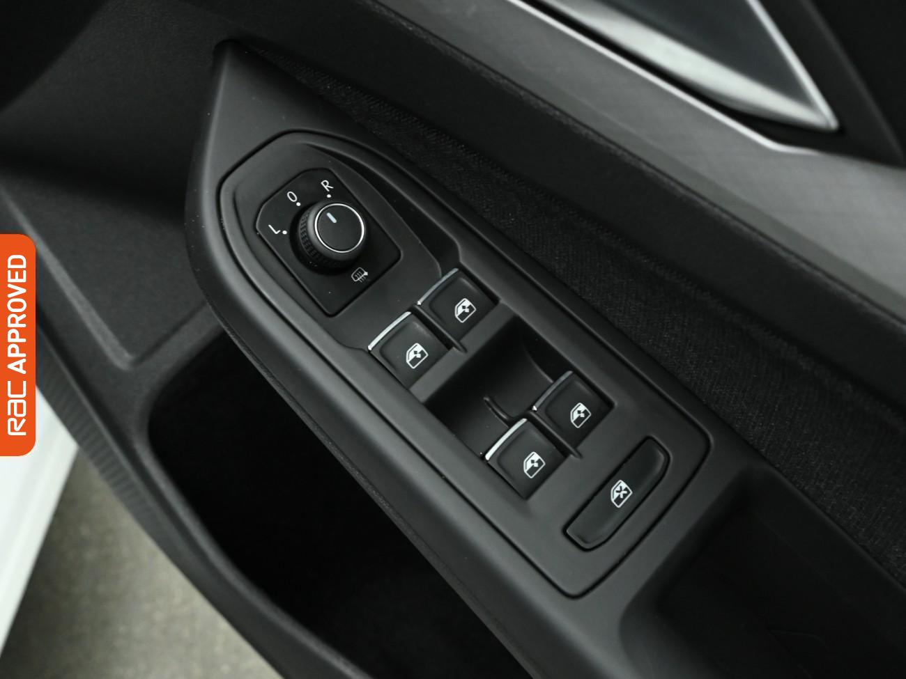 Used Volkswagen Golf 2023 for sale - 77275296: Photo 23