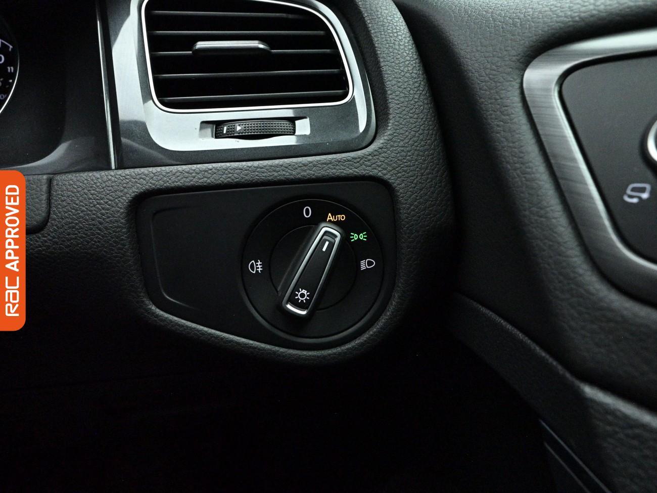 Used Volkswagen Golf 2018 for sale - 77951789: Photo 14