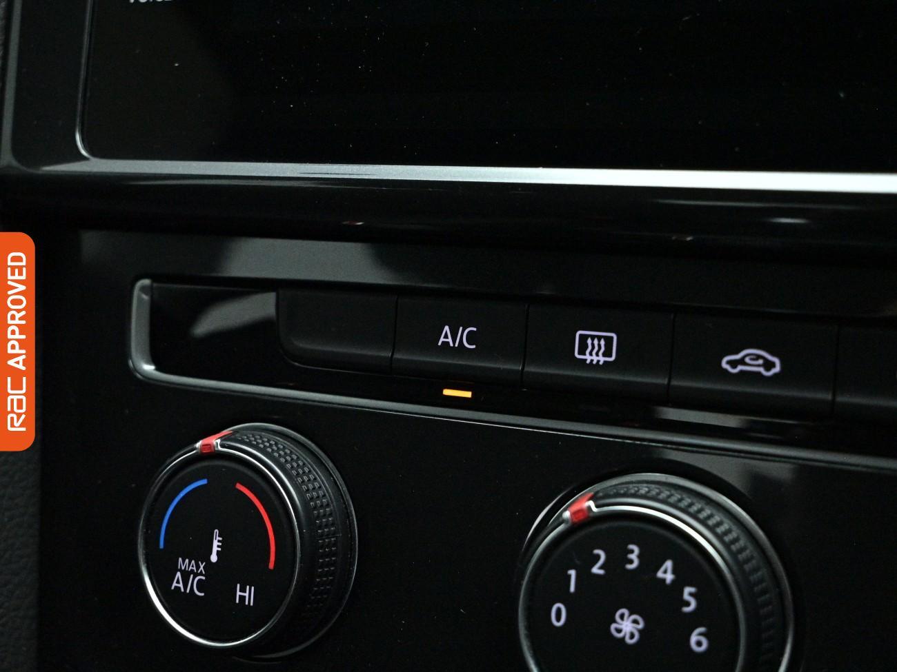 Used Volkswagen Golf 2018 for sale - 77951789: Photo 17