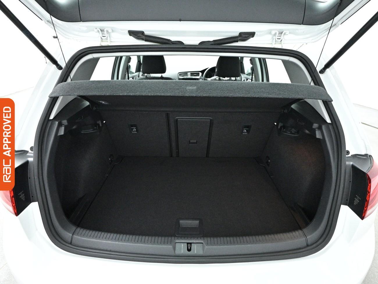 Used Volkswagen Golf 2018 for sale - 77951789: Photo 25