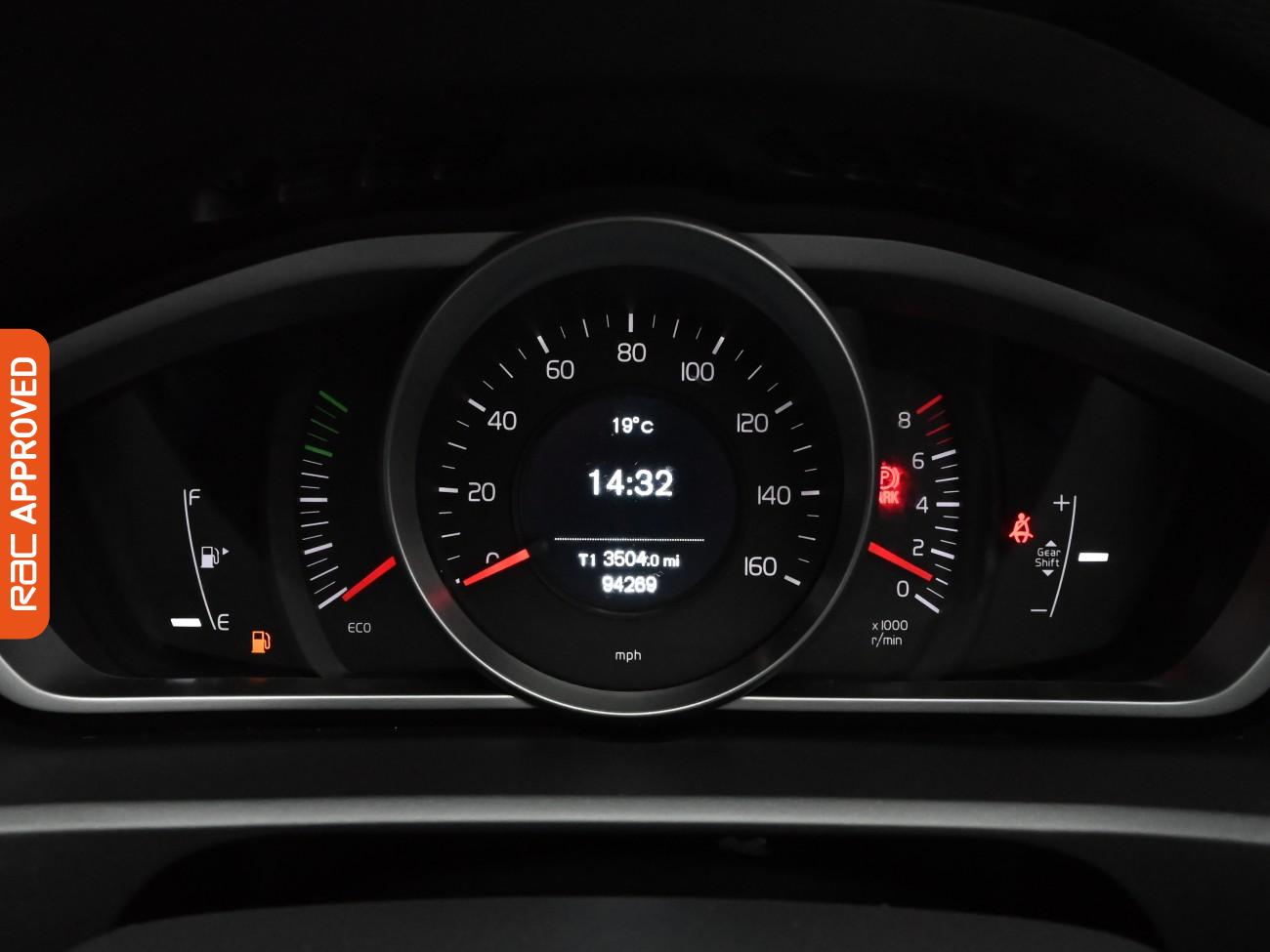 Used Volvo V40 2018 for sale - 76392009: Photo 11