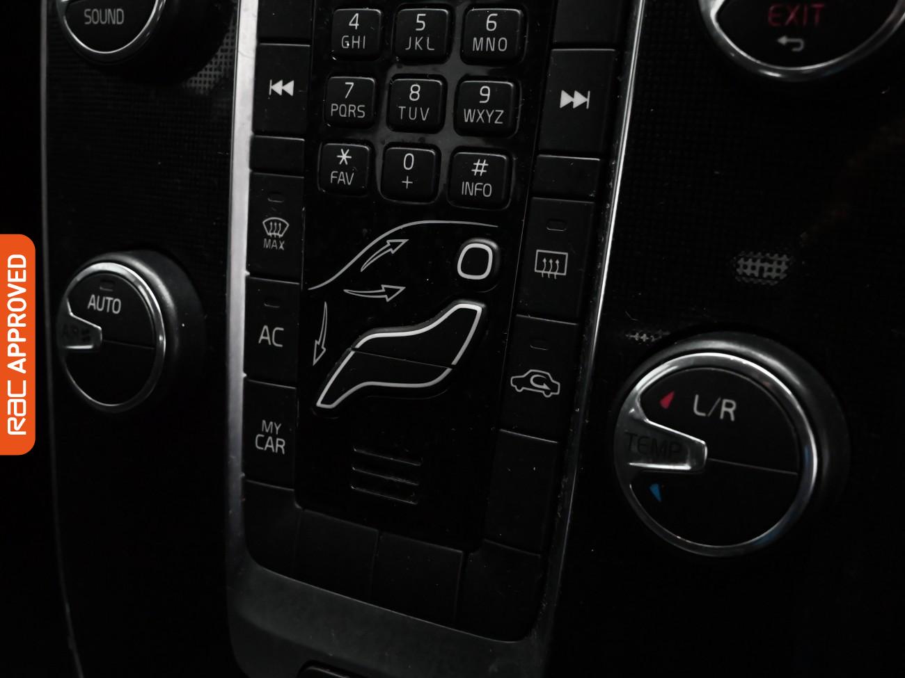 Used Volvo V40 2018 for sale - 76392009: Photo 15