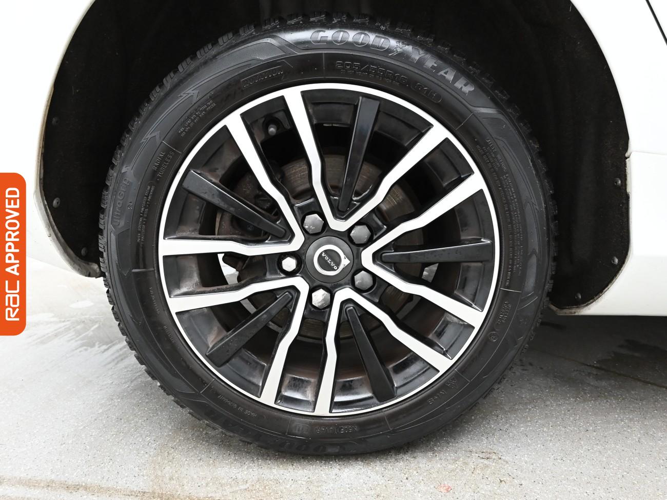 Used Volvo V40 2018 for sale - 76392009: Photo 26