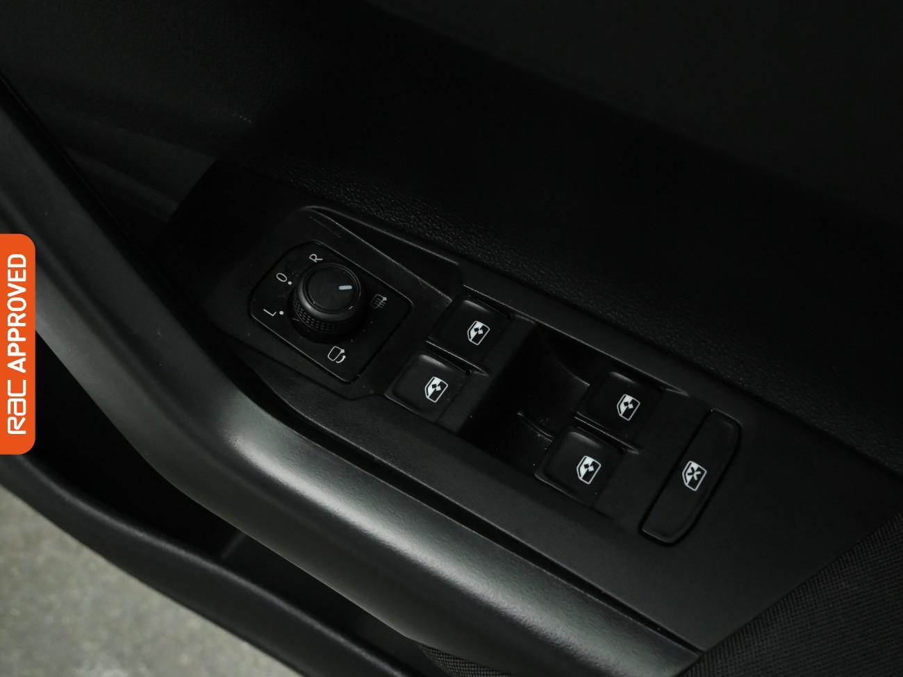 Used Volkswagen Polo 2021 for sale - 77275227: Photo 24