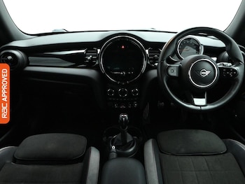 Used MINI Hatch 2022 for sale - 77831250: Photo