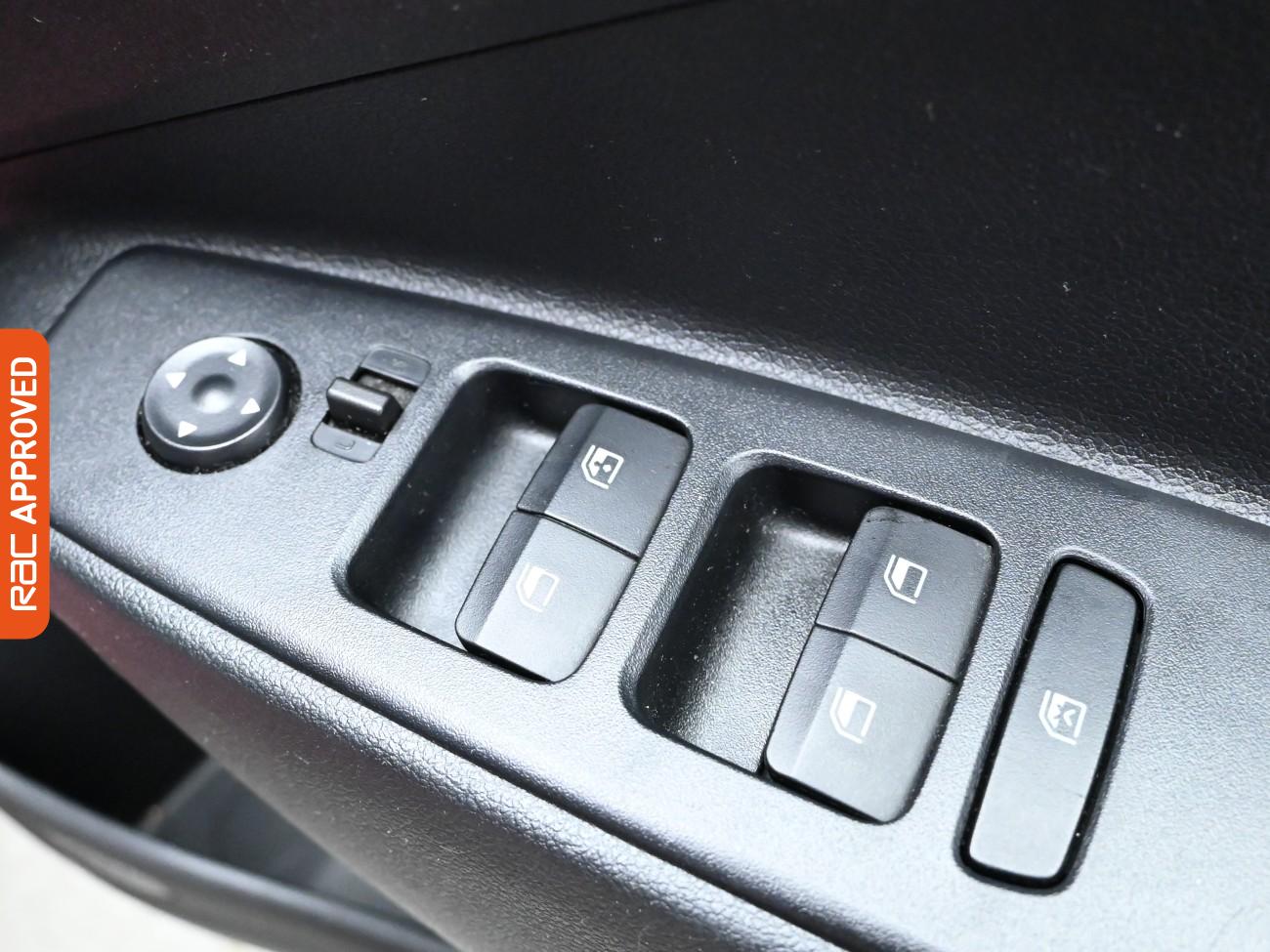 Used Hyundai i10 2022 for sale - 76495015: Photo 23