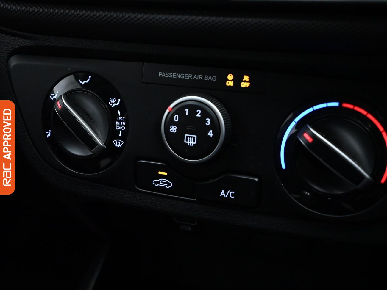 Used Hyundai i10 2022 for sale - 76495015: Photo 25