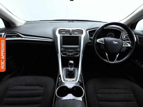 Used Ford Mondeo 2016 for sale - 76126177: Photo 2