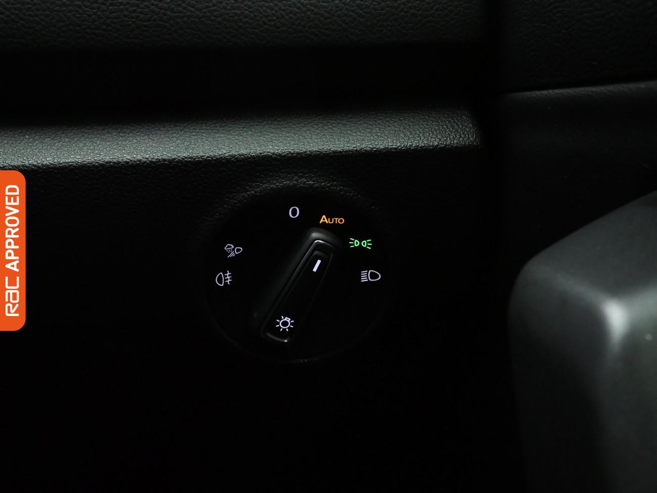 Used Volkswagen T-Roc 2023 for sale - 77262525: Photo 19