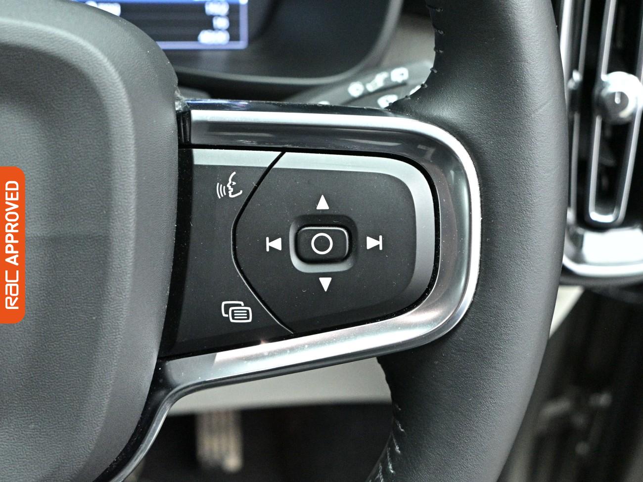 Used Volvo XC40 2020 for sale - 78224379: Photo 24