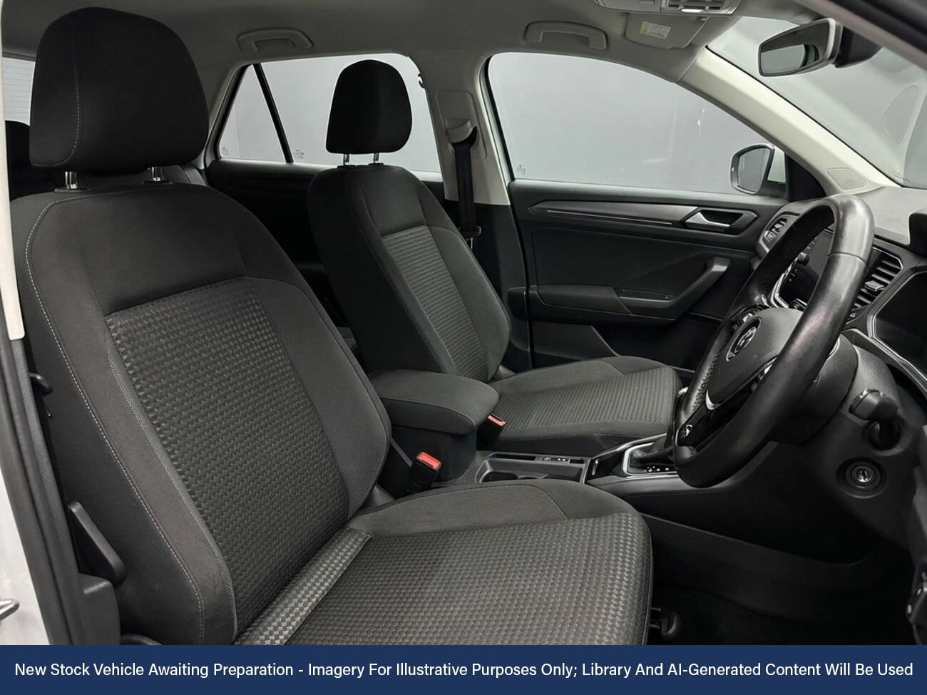 Used Volkswagen T-Roc 2021 for sale - 77037460: Photo 3