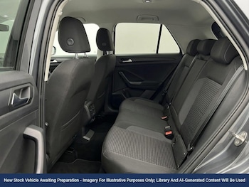 Used Volkswagen T-Roc 2021 for sale - 77037460: Photo