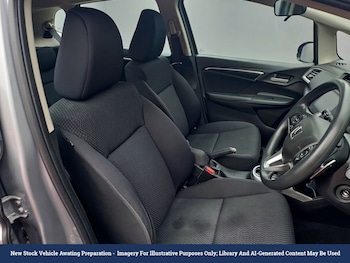 Used Honda Jazz 2018 for sale - 79228004: Photo