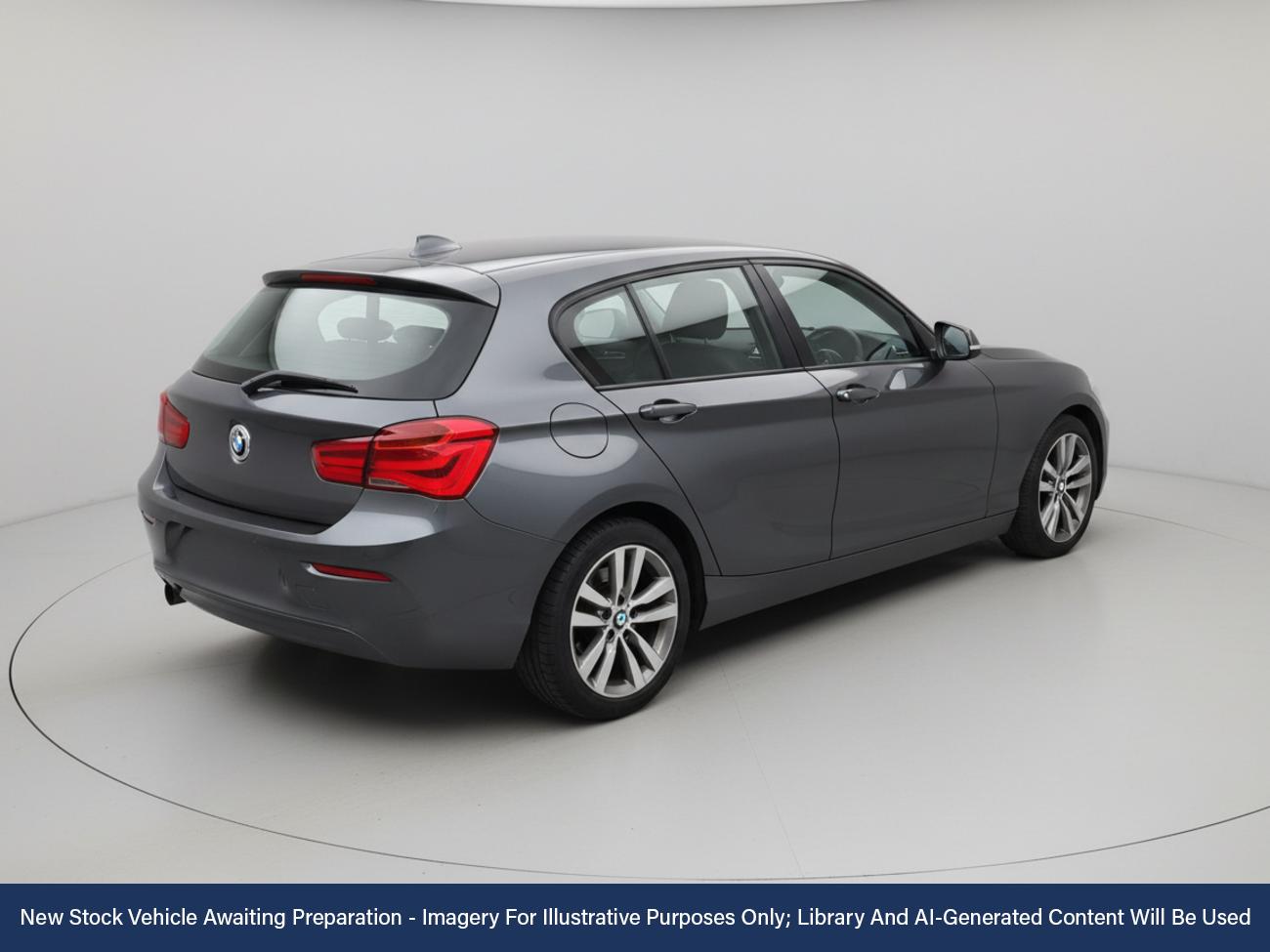 Used BMW 1 Series 2017 for sale - 76374698: Photo 2