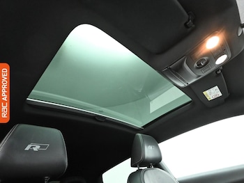 Used Volkswagen Scirocco 2015 for sale - 77593562: Photo