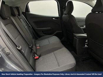 Used Renault Clio 2021 for sale - 77914358: Photo