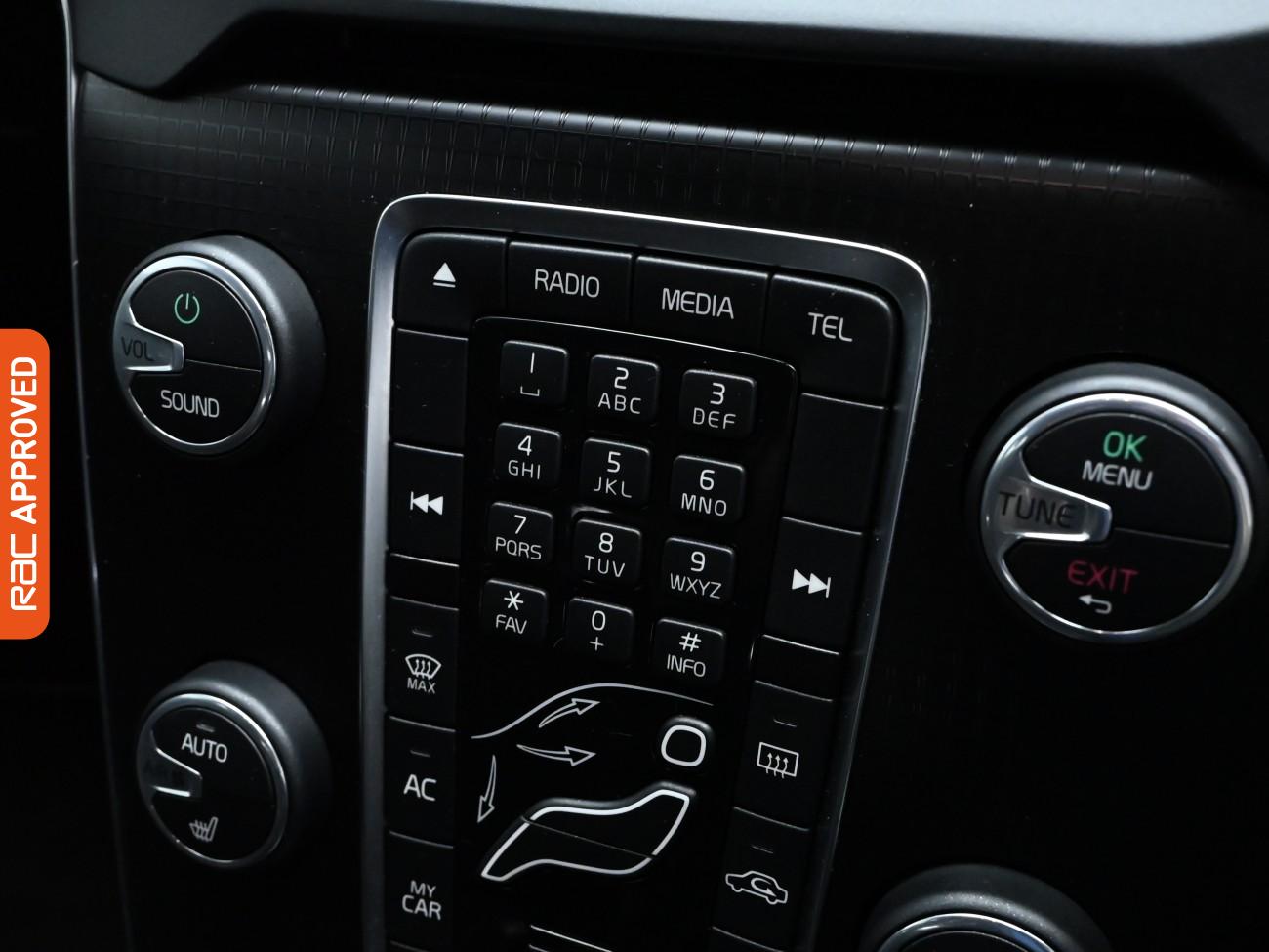 Used Volvo V40 2017 for sale - 76035251: Photo 17