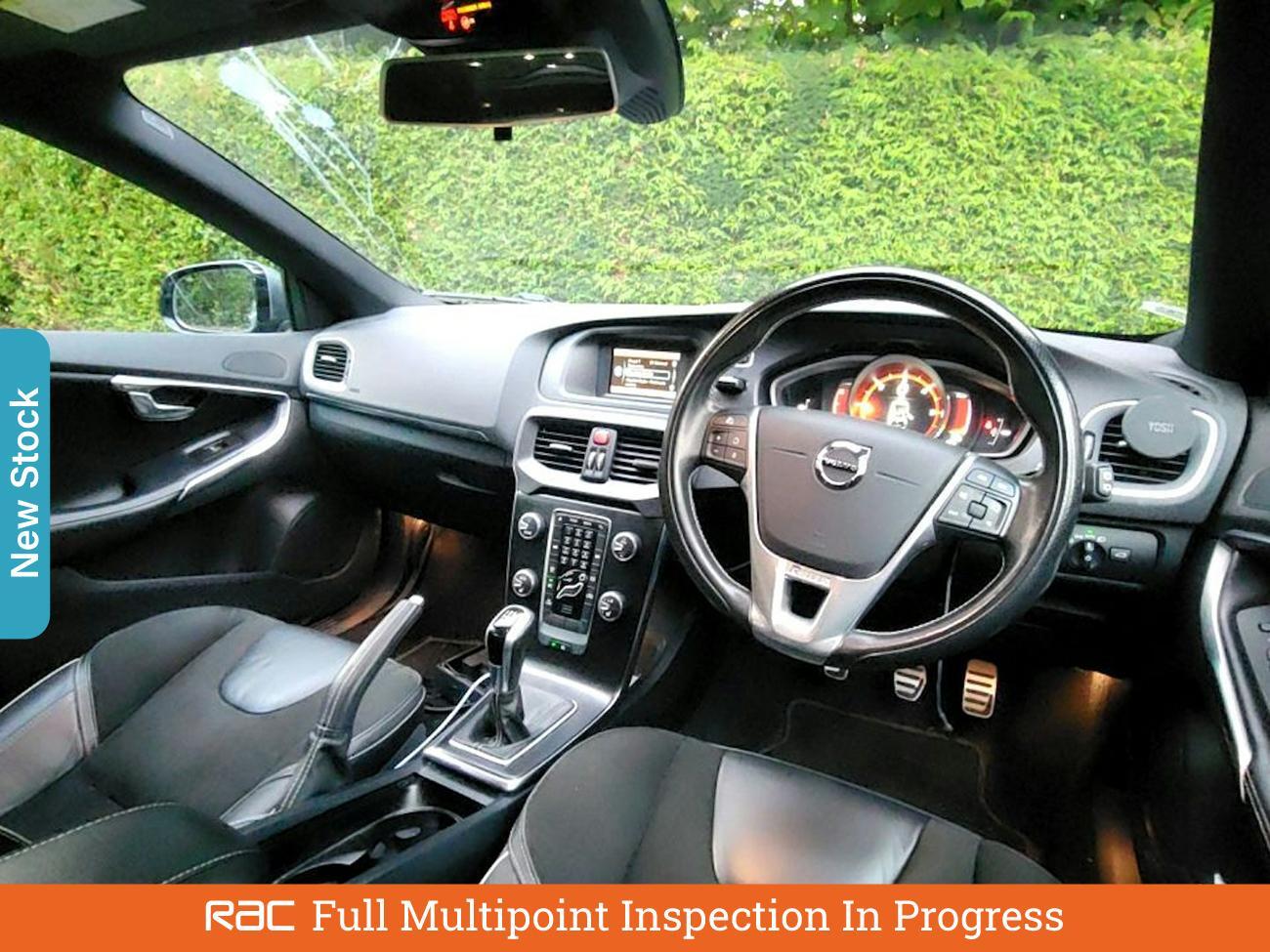 Used Volvo V40 2017 for sale - 76035251: Photo 3