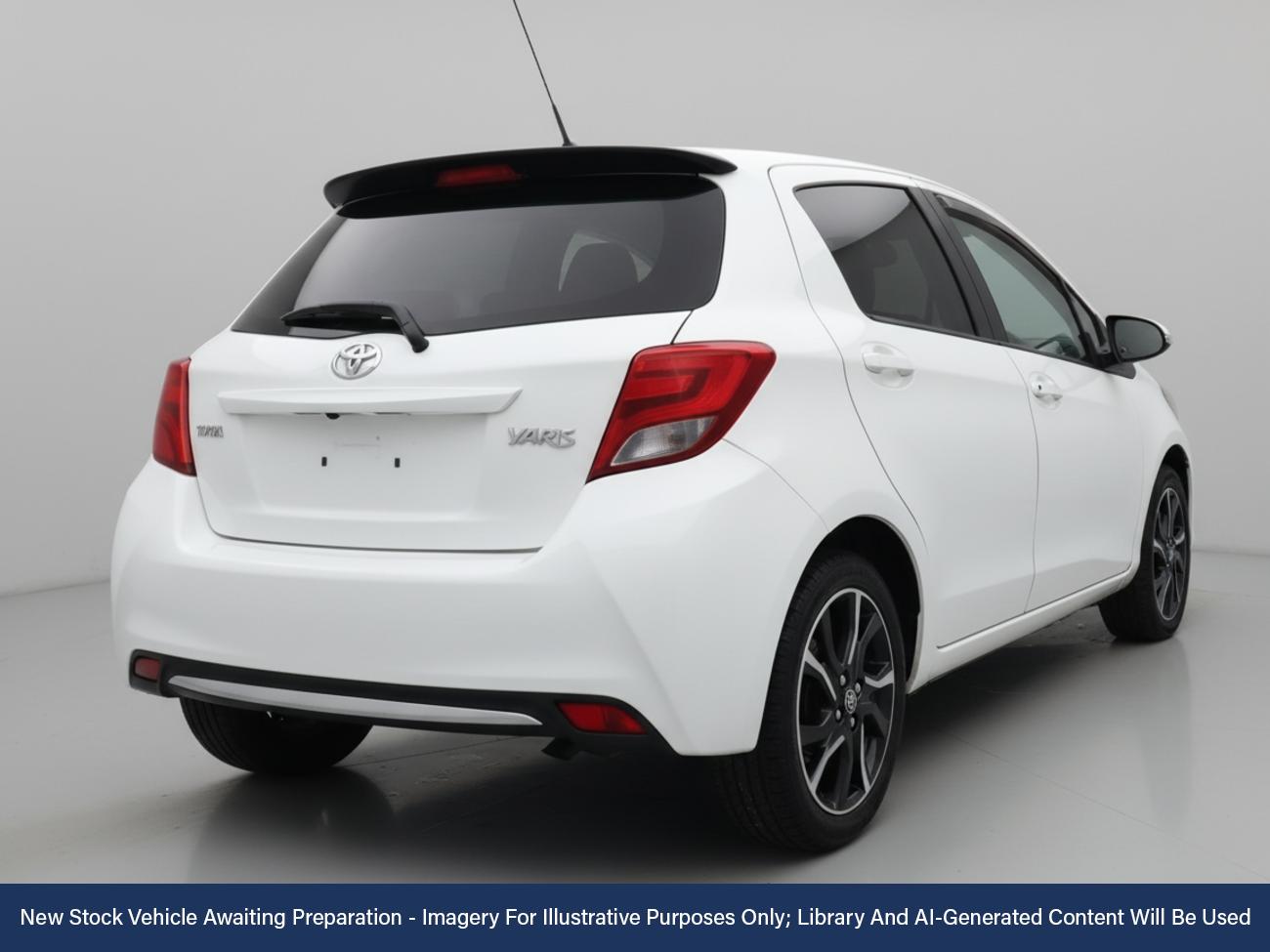 Used Toyota Yaris 2016 for sale - 76798428: Photo 2