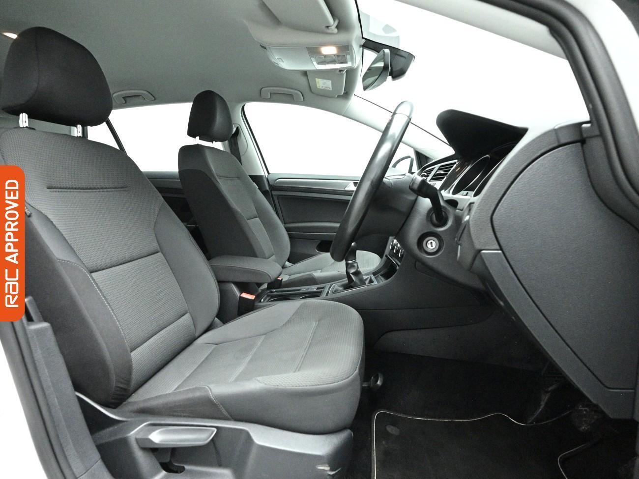 Used Volkswagen Golf 2017 for sale - 77996510: Photo 13