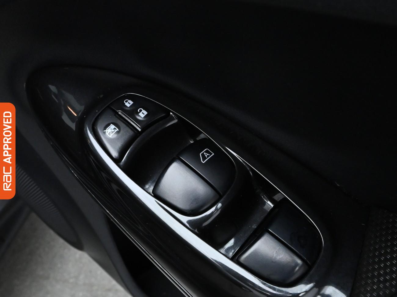 Used Nissan Juke 2015 for sale - 76330586: Photo 25