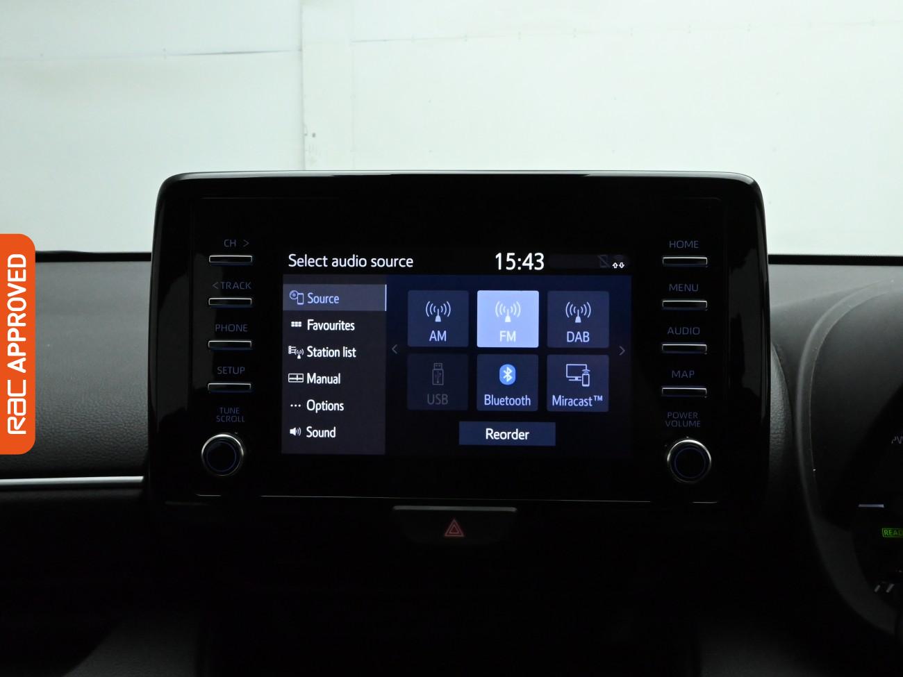 Used Toyota Yaris 2021 for sale - 77654297: Photo 18