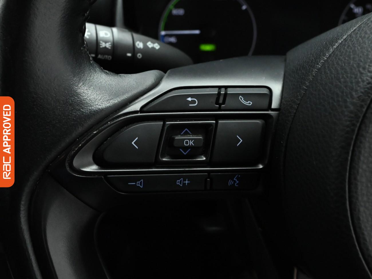 Used Toyota Yaris 2021 for sale - 77654297: Photo 23