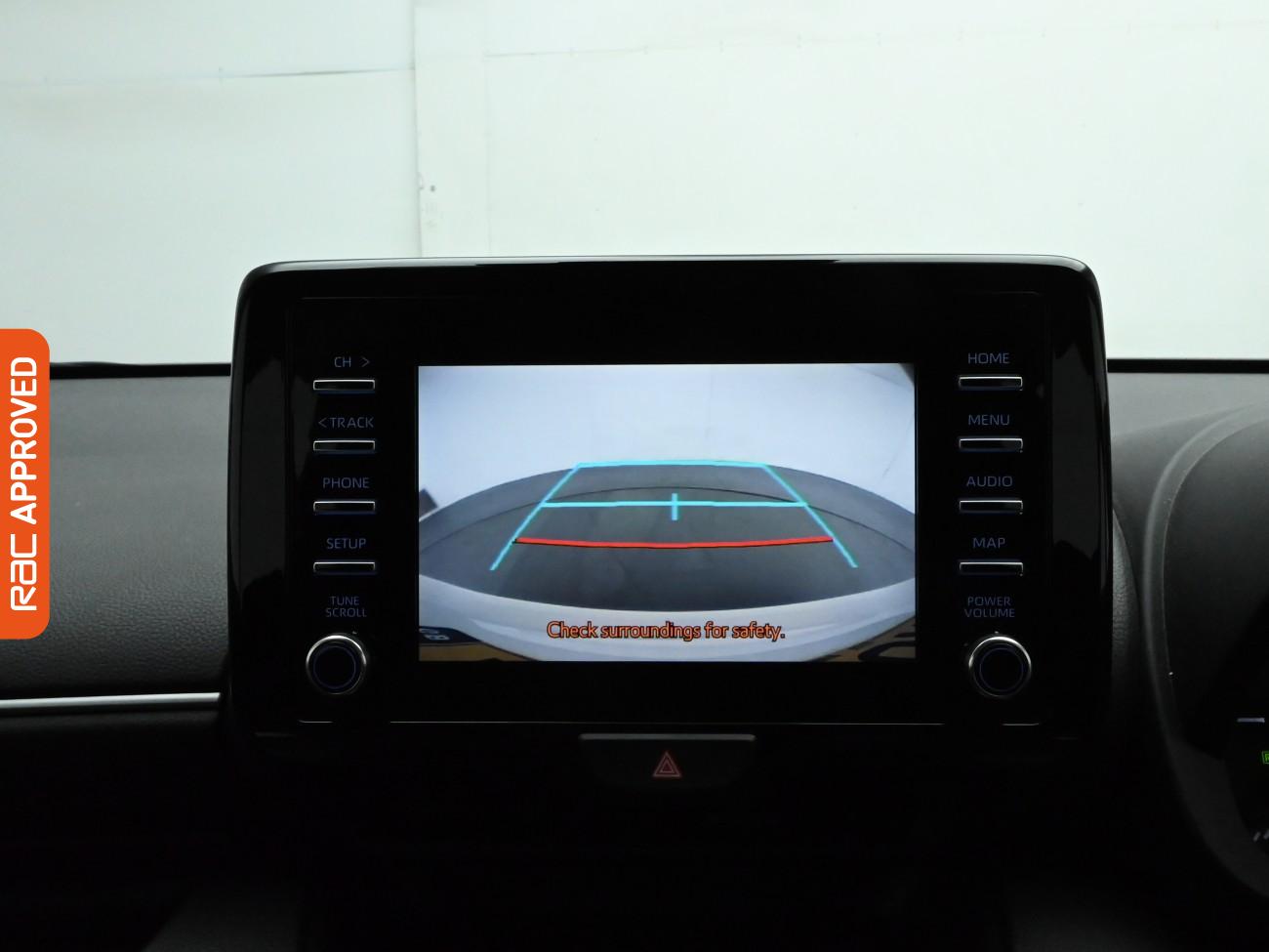 Used Toyota Yaris 2021 for sale - 77654297: Photo 3