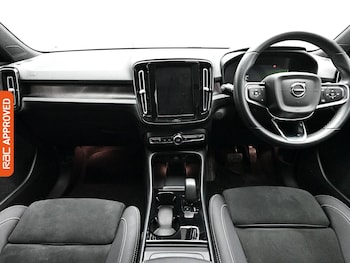 Used Volvo XC40 2023 for sale - 79329746: Photo
