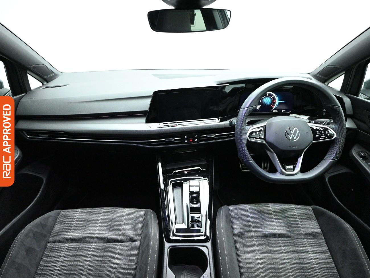 Used Volkswagen Golf 2023 for sale - 77759871: Photo 2