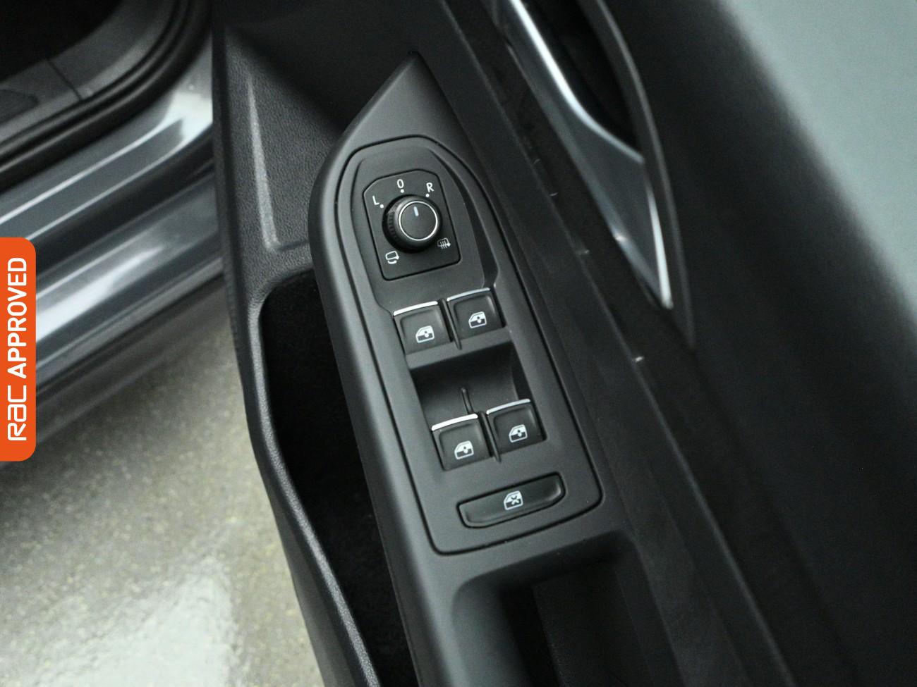 Used Volkswagen Golf 2023 for sale - 77759871: Photo 23