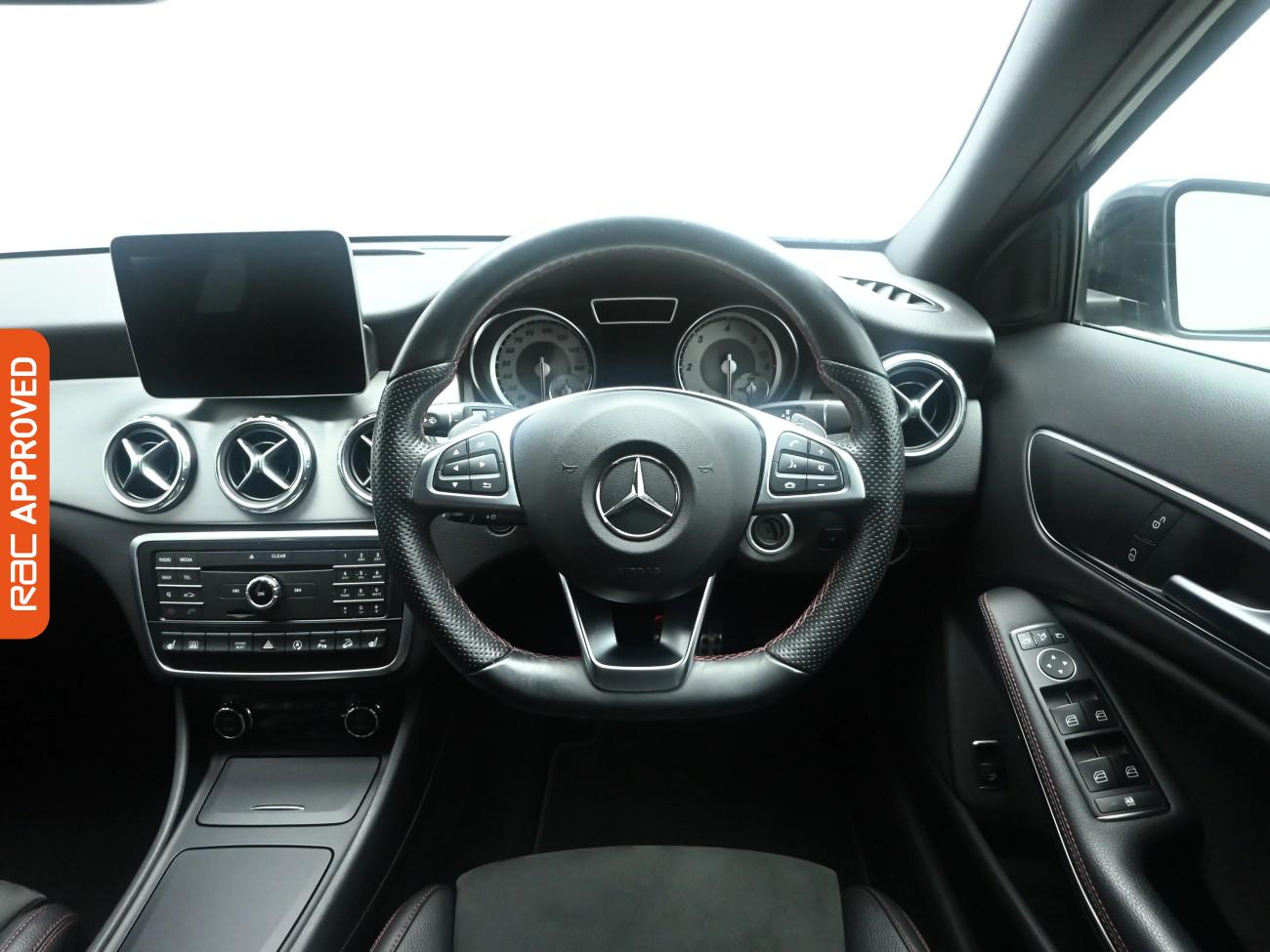 Used Mercedes-Benz GLA 2016 for sale - 76739569: Photo 9