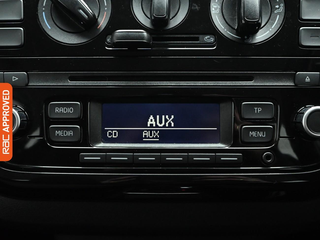 Used Volkswagen up! 2014 for sale - 76955430: Photo 14