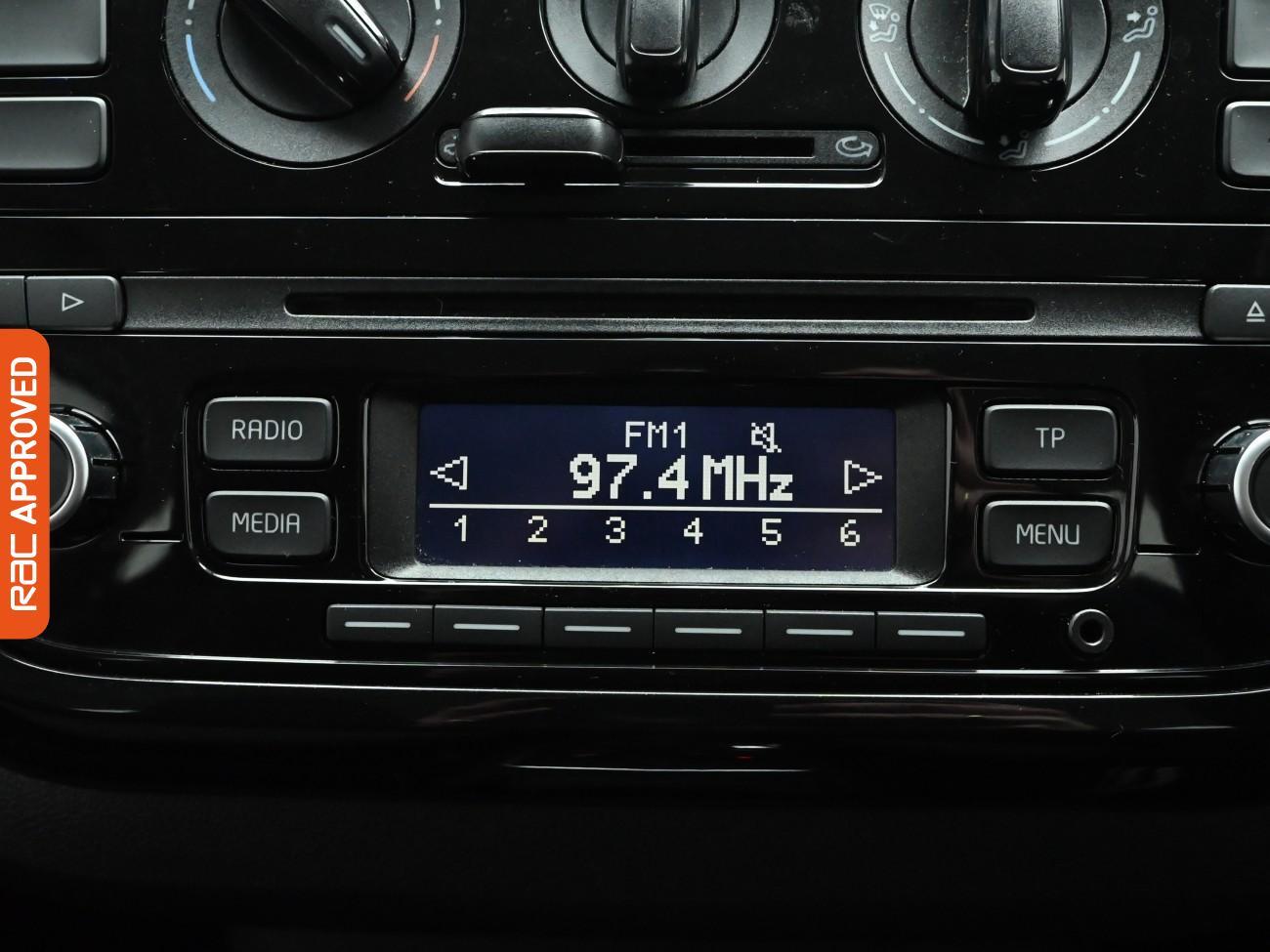 Used Volkswagen up! 2014 for sale - 76955430: Photo 15