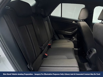 Used Volkswagen T-Roc 2021 for sale - 79277407: Photo