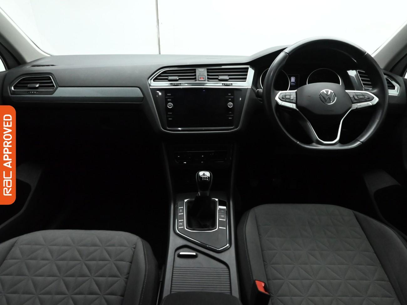 Used Volkswagen Tiguan 2021 for sale - 77582833: Photo 2